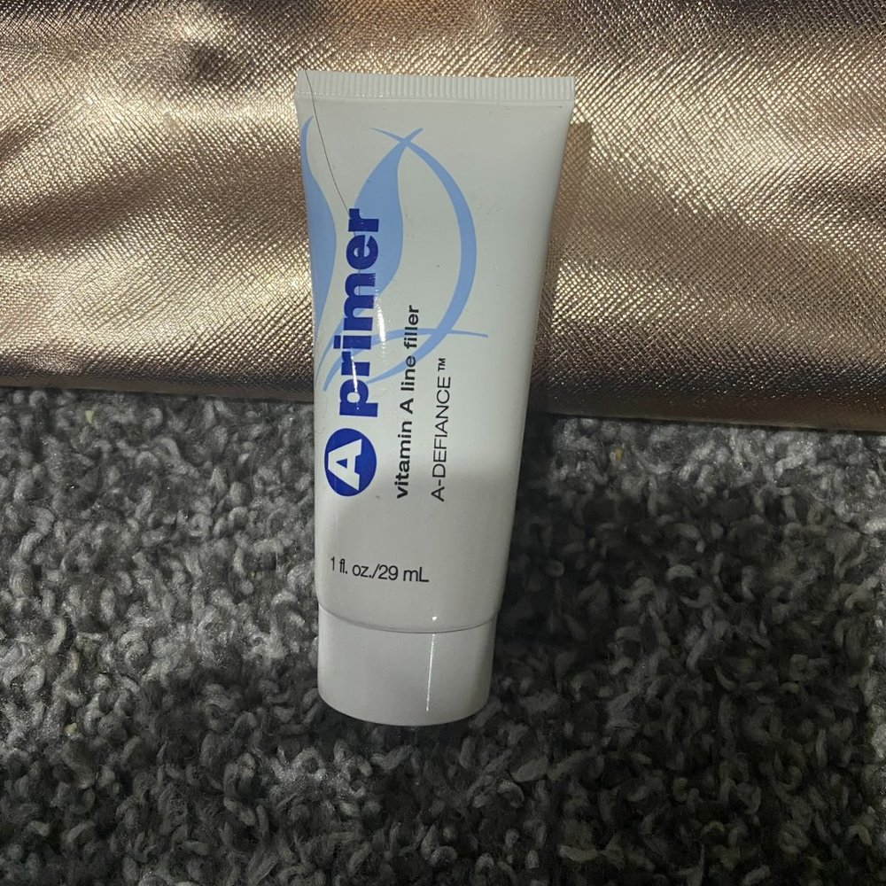 Serious Skin Care A Defiance A Primer 1 fl oz NEW